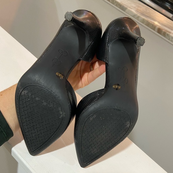 Jessica Simpson Pumps | Black Snake Skin Embossed Patent Leather - Picture 5 of 5